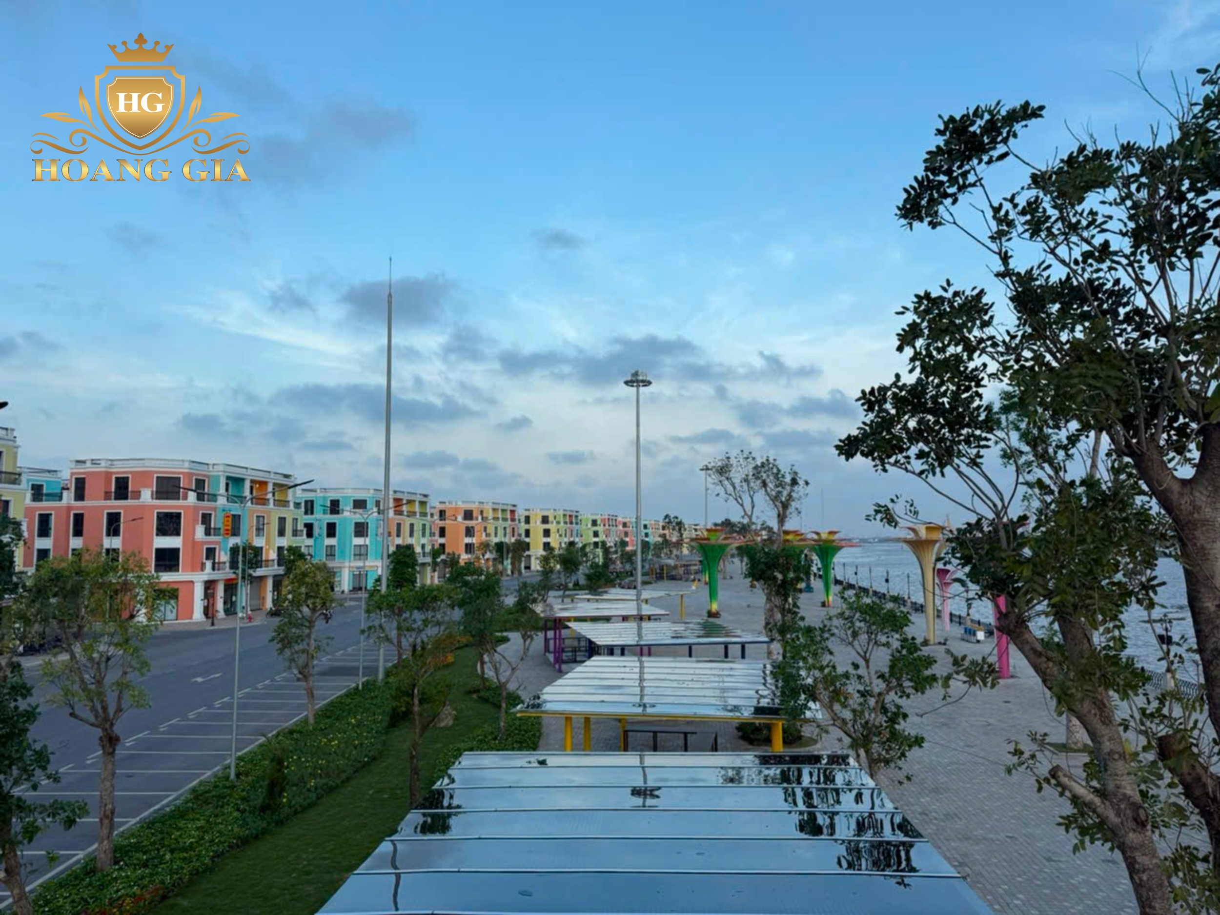C&ocirc;ng tr&igrave;nh nhựa lấy s&aacute;ng