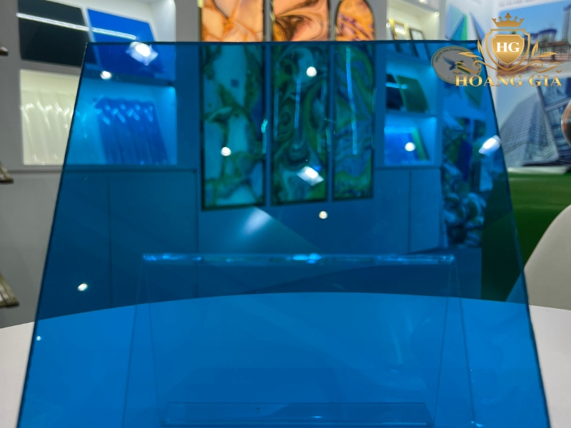 Tấm nhựa lấy s&aacute;ng Polycarbonate
