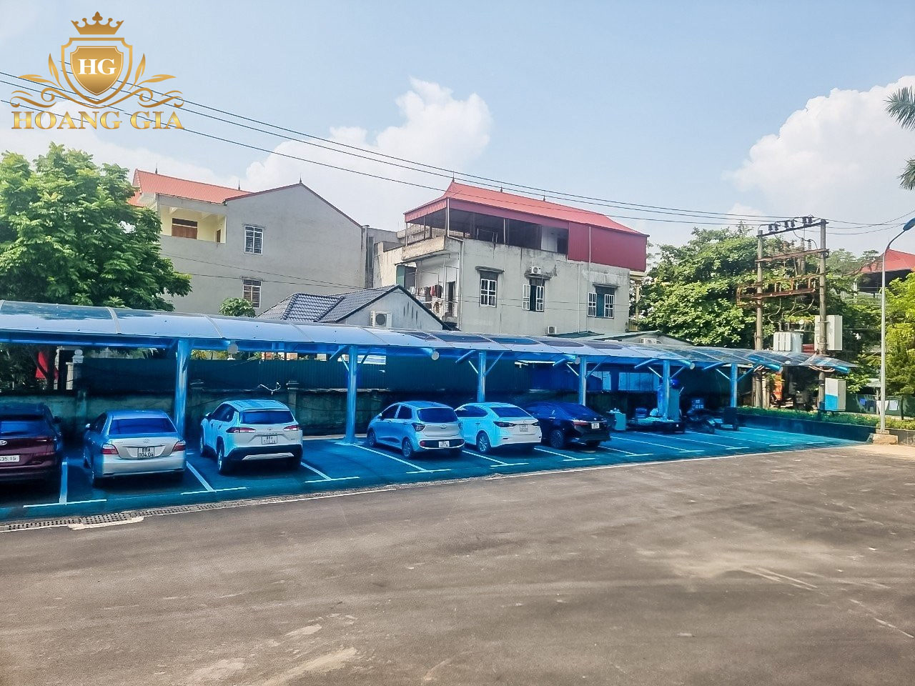 Nên chọn mái vòm nhà xe Poly màu nào chống nóng tốt?