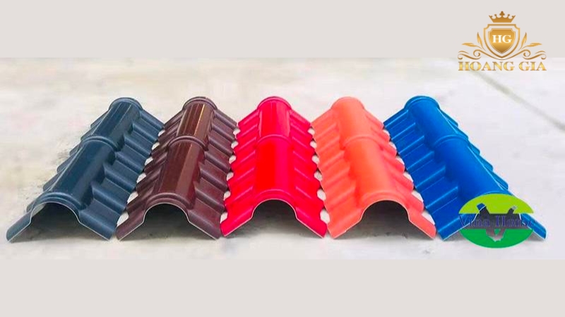 Sản phẩm úp nóc tôn nhựa PVC nhiều màu