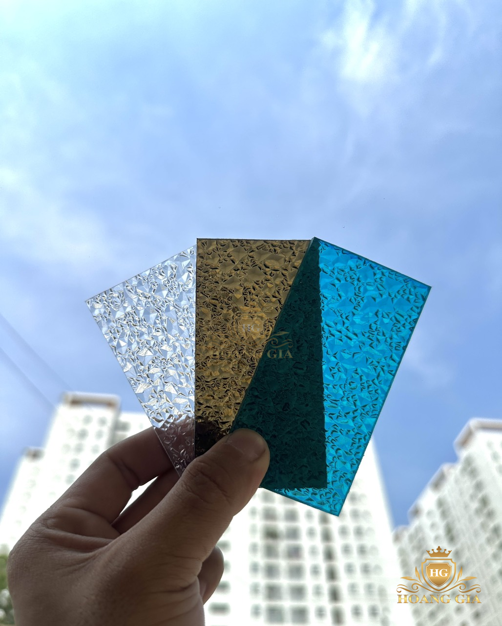 Tấm poly sần ba m&agrave;u trắng trong, n&acirc;u đồng, xanh ngọc lam